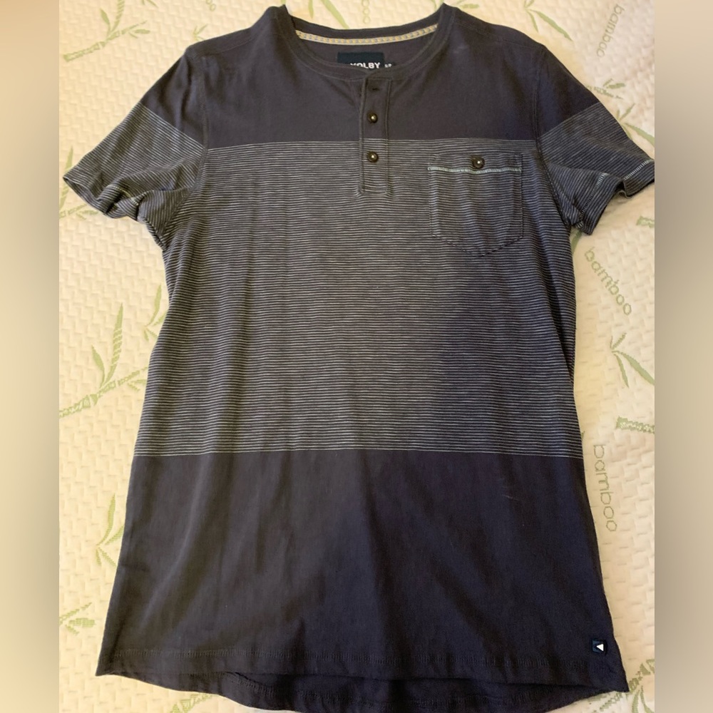 Kolby men’s small shirt